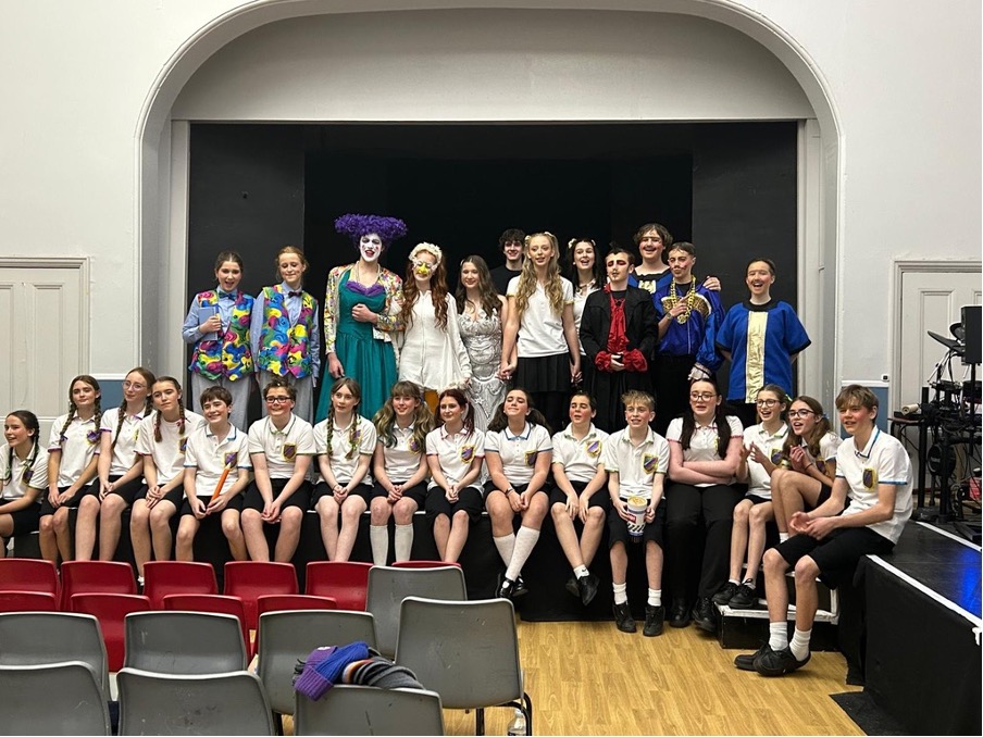 The Cast - YF Panto 2025